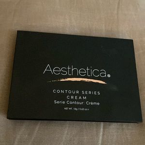 Aesthetics.  CONTOUR SERIES CREAM   SET.  New  Without Tags.